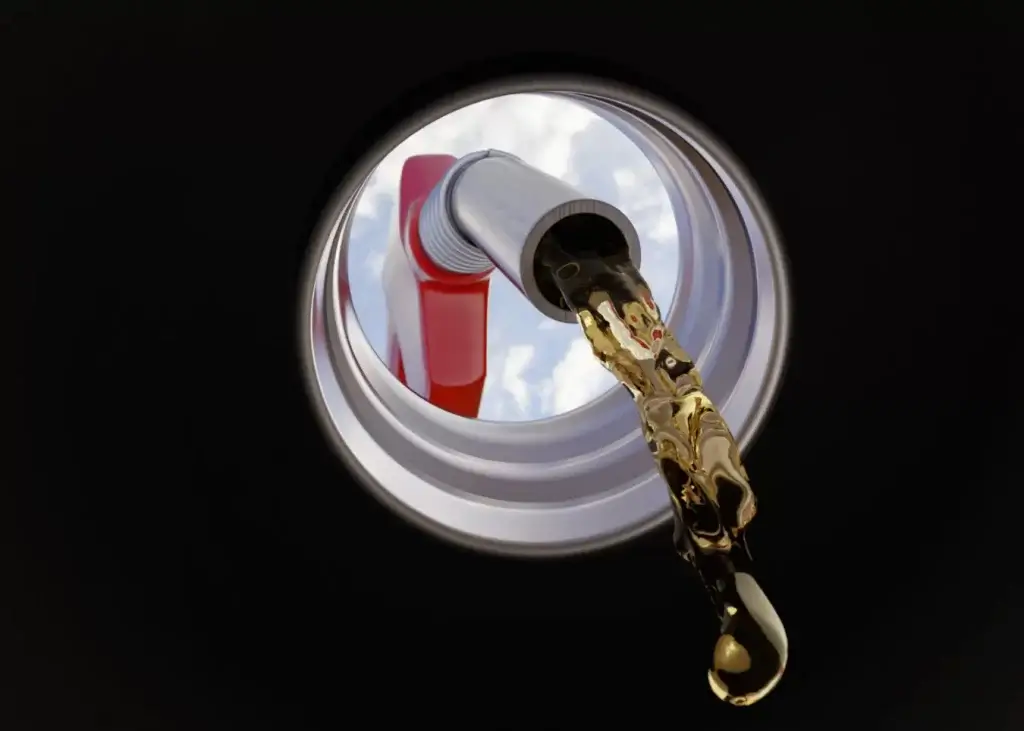 האם דיזל זה סולר? מה ההבדל בין סולר לבנזין